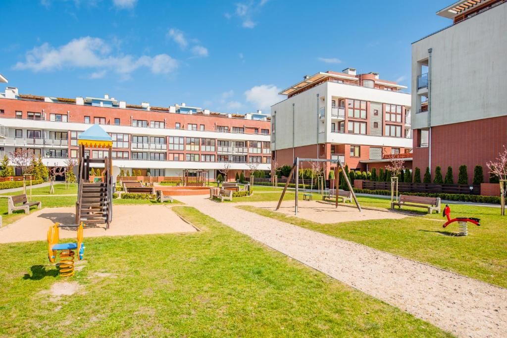 Апартаменты Apartamenty Sun & Snow Kołobrzeg Jantar Колобжег